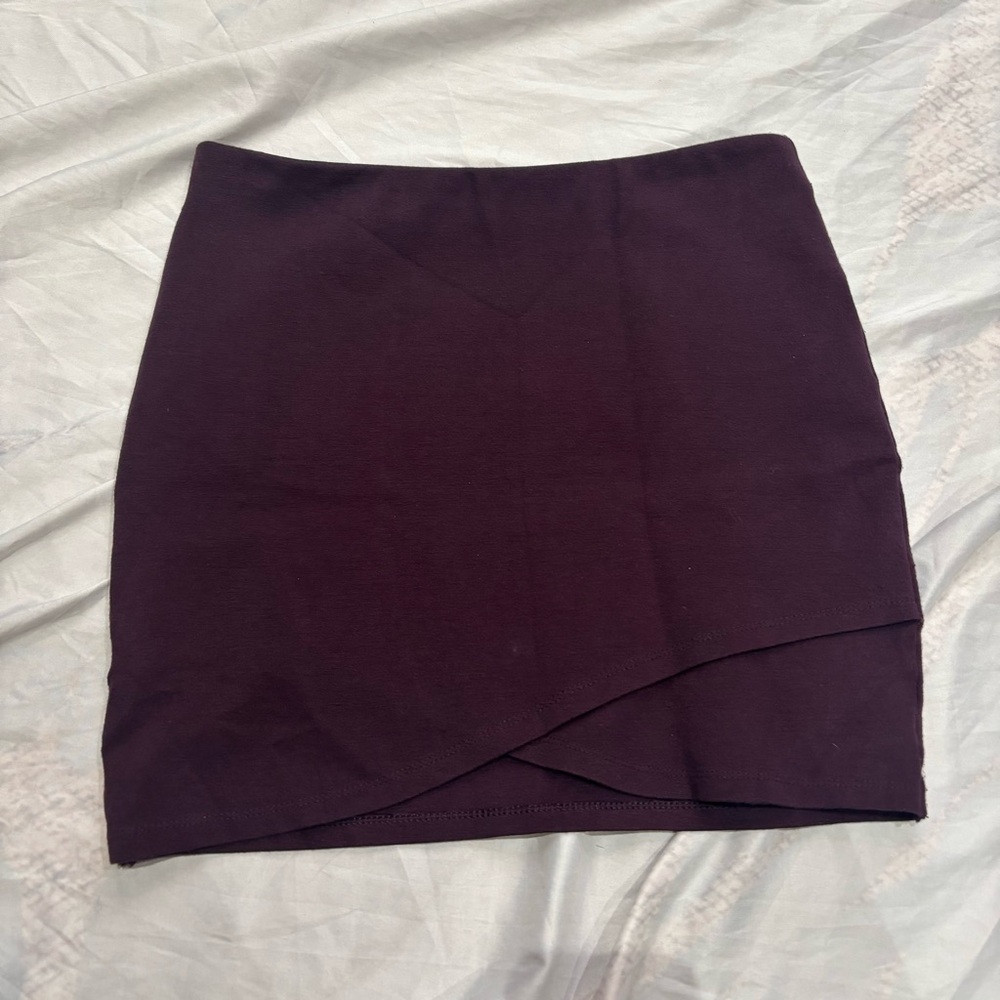 Aritzia Sunday Best Purple Mini Skirt Size Women’s Medium